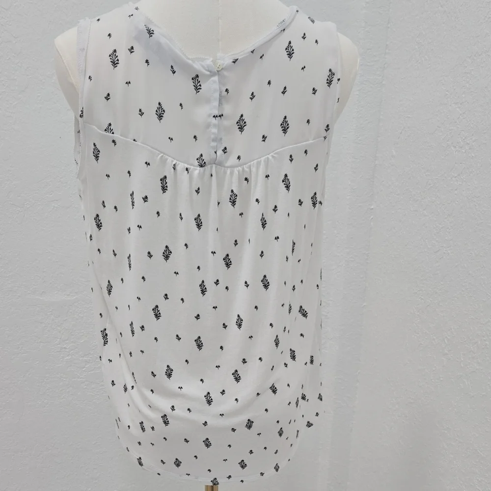 ❤️❤️❤️LOFT White Sleeveless Gathered-Neck Printed Camisole - Picture 4 of 7
